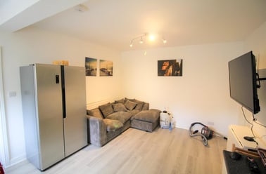 Fletcher Road, Beeston - Image 3